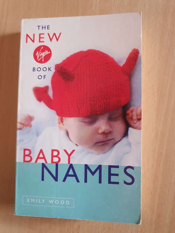 The New Book of Baby Names : Emily Wood (Paperback)