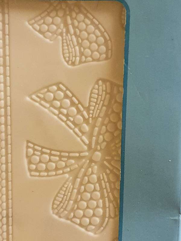 Silicone Mat to Create Sugar Laces