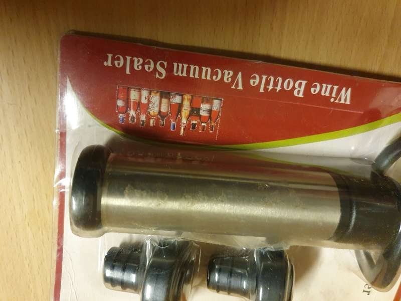 Wine Bottle Vacuum Sealer
