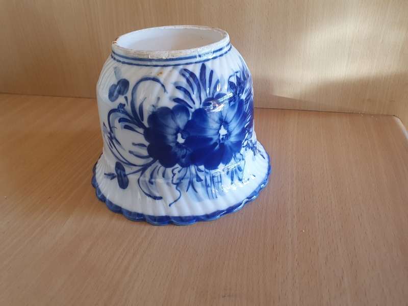 Blue & White Plant Pot/Planter (width 16cm height 11cm)