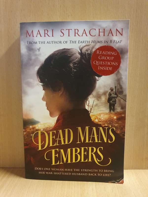 Dead Man`s Embers : Mari Strachan (Paperback)