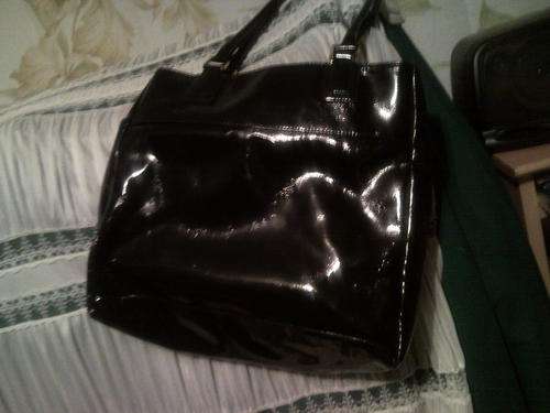 100% AUTHENTIC ESTEE LAUDER HANDBAG !!!