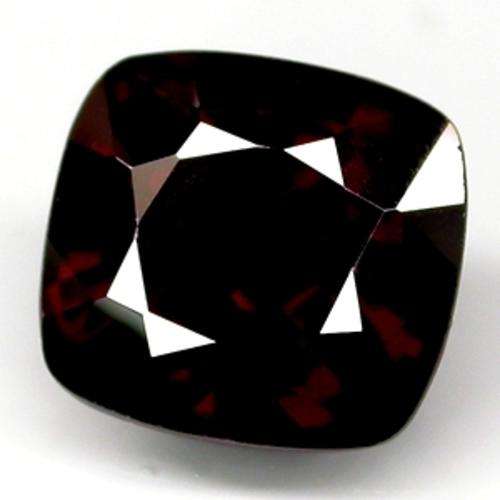 SENSATIONAL 2.82 CT FLAWLESS IMPERIAL RED MOGOK SPINEL