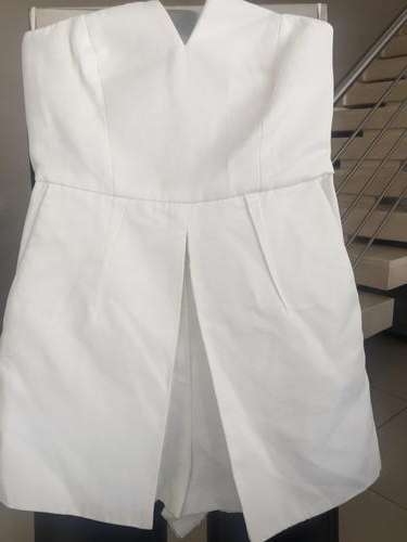 Beautiful White Short Dress ( Top Shop)