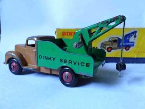 Dinky breakdown lorry in ORIGINAL BoX