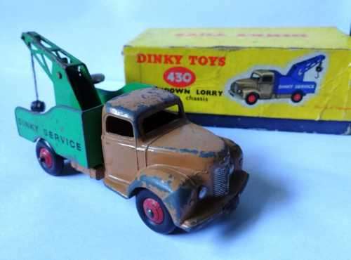 Dinky breakdown lorry in ORIGINAL BoX