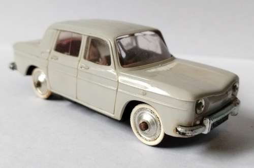 Norev renault R8