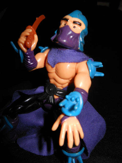 SHREDDER with CAPE INTACT! + weapon!