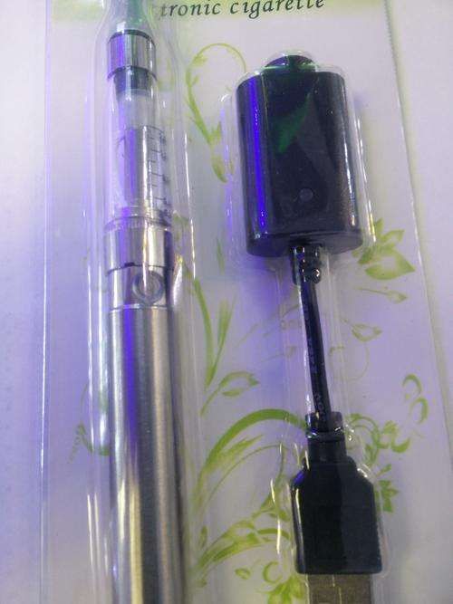 Electronic cigarettes E-cigarettes 1 of e-cigarettes suit electronic cigarette to quit smoking