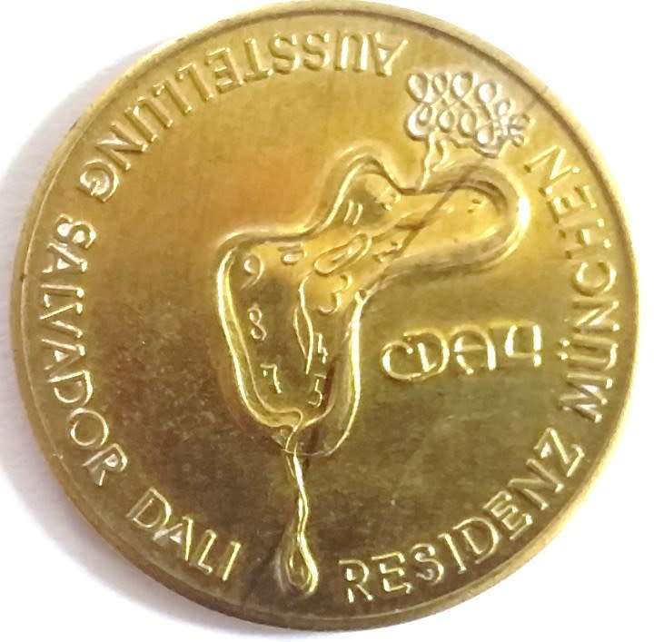SALVADOR DALI. MELTING WATCH. Brons/metal. Limited edition struck. Signed.