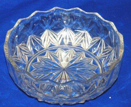2 Very Attractive Large Glass Bowls - Largest Diameter 260mm