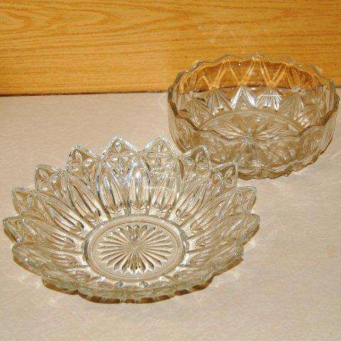 2 Very Attractive Large Glass Bowls - Largest Diameter 260mm