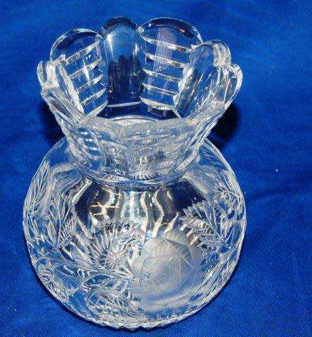 Absolutely Stunning - Heavy Lead Crystal - Rose Cut Vase - Height 145mm - See all Pictures.