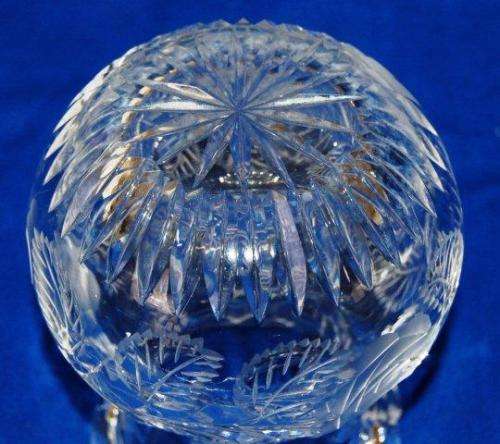 Absolutely Stunning - Heavy Lead Crystal - Rose Cut Vase - Height 145mm - See all Pictures.