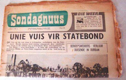 Collection of old Newspapers & Magazines from the 1940's - See pictures & Description.