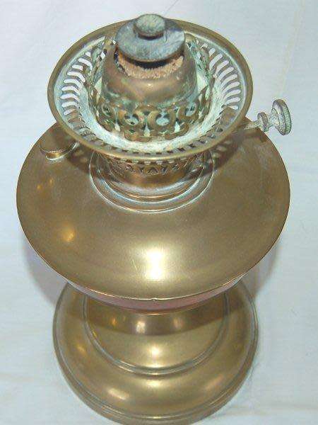 Vintage British Made Paraffin Lamp (Lampe Veritas) Weight 2kg's Height 340mm - No Glass