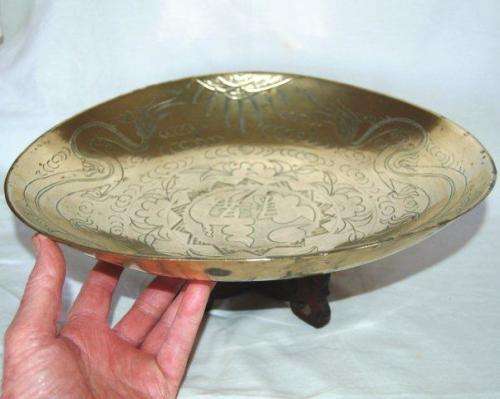 Large Vintage Etched Brass Dragon Bowl - With display stand - Read description and see all pictures.