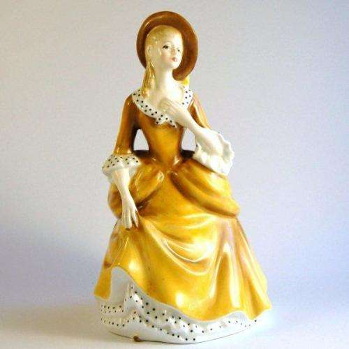 Royal Doulton - Sandra - HN 2275 - 1968 - Height 205mm - Excellent Condition