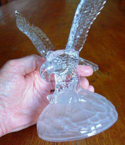 Stunning Crystal Fish Eagle - With Fish in Talons - Height 200mm - Excellent Condition
