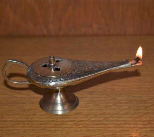 Dainty Vintage Brass Etched Aladdin Genie Lamp/Incense Burner - Length 130mm