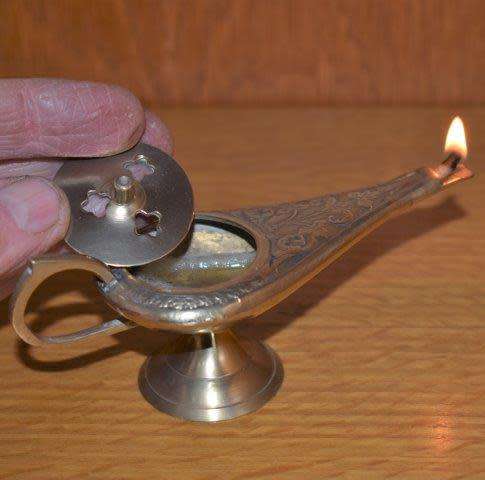 Dainty Vintage Brass Etched Aladdin Genie Lamp/Incense Burner - Length 130mm