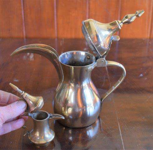 2 Quality Brass Arabic Dallah Coffee Pots - Large Pot Height 235mm Small Pot 120mm
