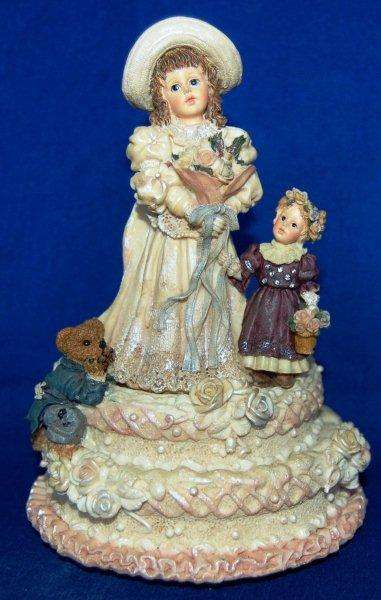 " Here Comes The Bride "   Wind-up Musical Box - Stunning Detail - See all pictures