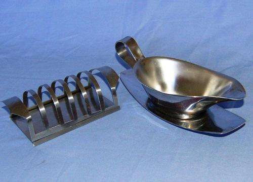 Stainless Steel Gravy Boat and a 6 Slice Toast Rack