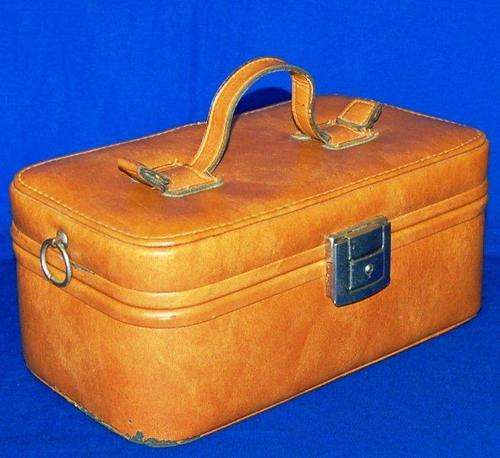 Small Brown Vanity Case - Size 310mm X 170mm X130mm