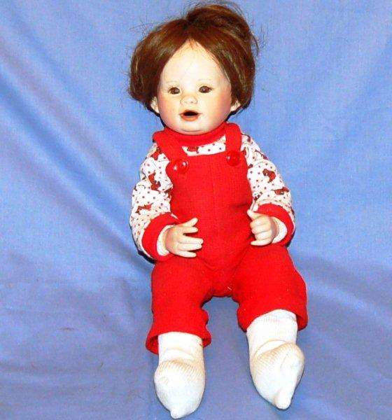 Pretty Porcelain Doll - Boots Tyner Repro 1987 - Soft Body and Legs - Height 380mm