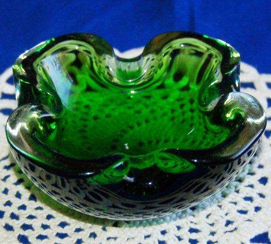 Delightful Green Murano Ashtray / Bowl - Diameter 130mm Weight 750 grams