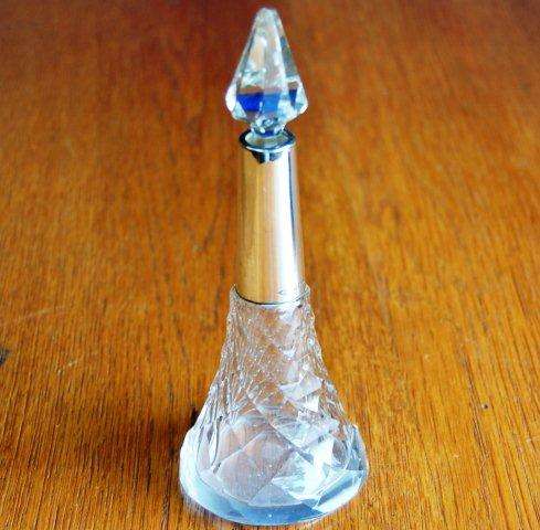 Antique Silver Topped Scent Bottle - For Hallmark details see all pictures and notes below.