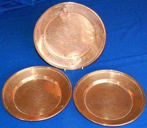 3 Hand Hammered Copper Plates - One has a wall hanging Hook - Largest Dia 240mm