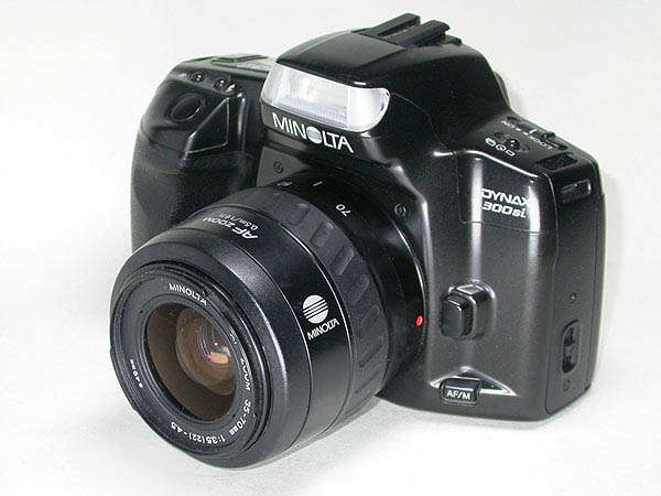 Minolta Dynax 300si body plus Minolta AF 35-70 lens