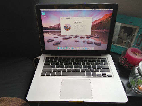 Macbook 13" Late 2008 Unibody ( Rare )