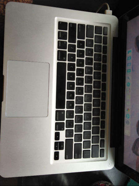 Macbook 13" Late 2008 Unibody ( Rare )