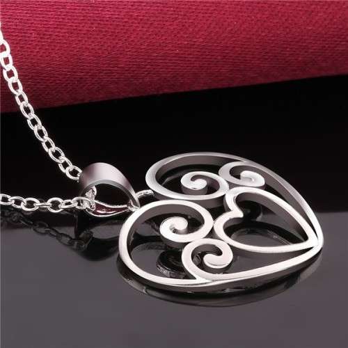 Women's Fashion Heart Necklace