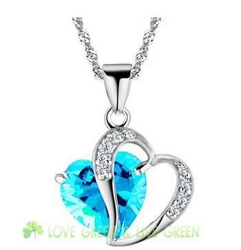 A Heart Full of Love [Blue] Pendant Necklace