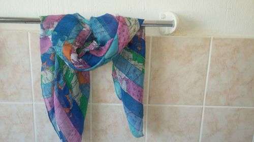 3 Fashion scarfs in one batch