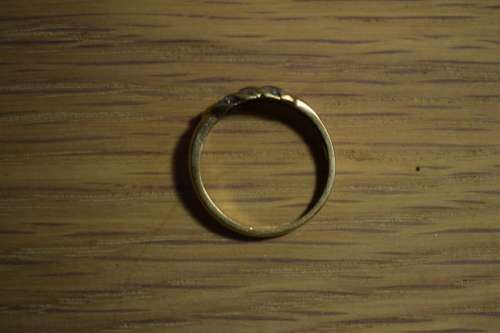 9ct Gold Ring with 3 little diamonds