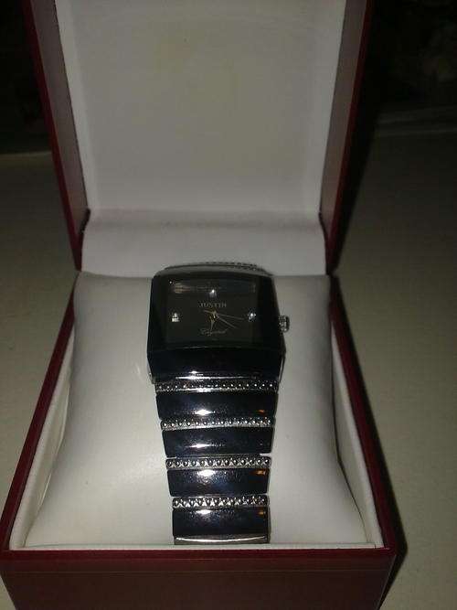 ***Stylish ladies watch - Justin Crystal***