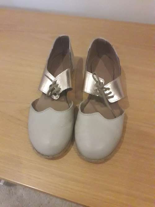 Blu Betty Pipa genuine leather rose gold flats