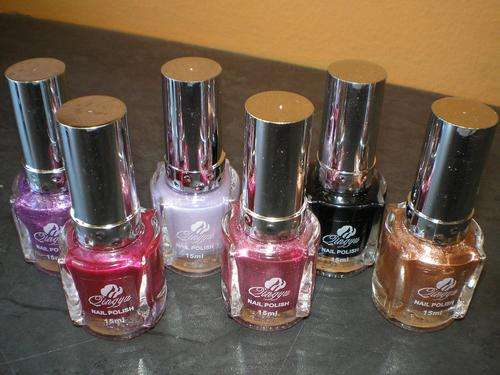 ==> **Look @ these Colours!!** SET OF 6 STUNNING NAIL VARNISH!! Beautiful!! (^^,)