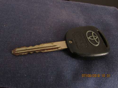 Toyota Avensis Ignision Key