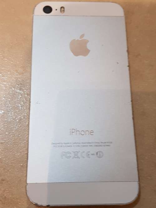 iPhone 5s - 16 GB - Box Included - Good Condition - 3-4 Years Old
