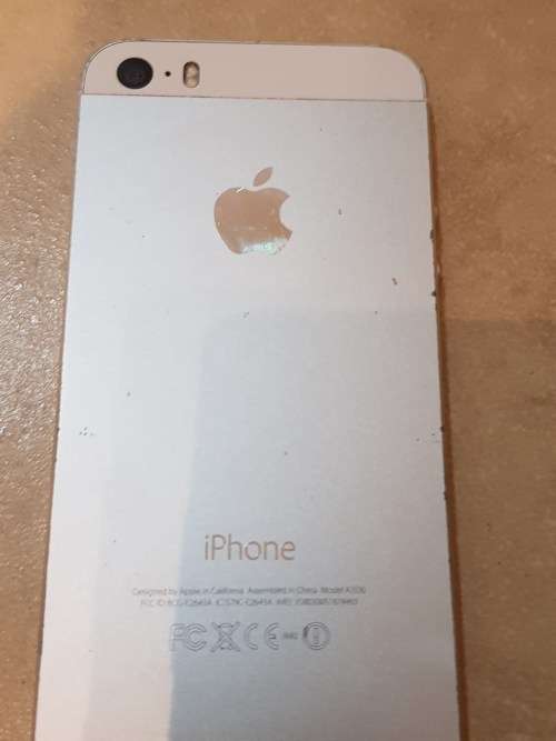 iPhone 5s - 16 GB - Box Included - Good Condition - 3-4 Years Old