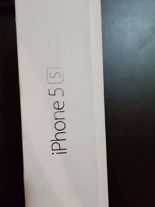 iPhone 5s - 16 GB - Box Included - Good Condition - 3-4 Years Old