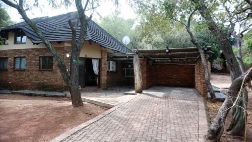 Dikhololo studio unit (4 people) 20-27 December 2019