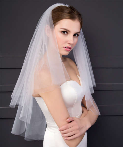 2 layers  short veil
