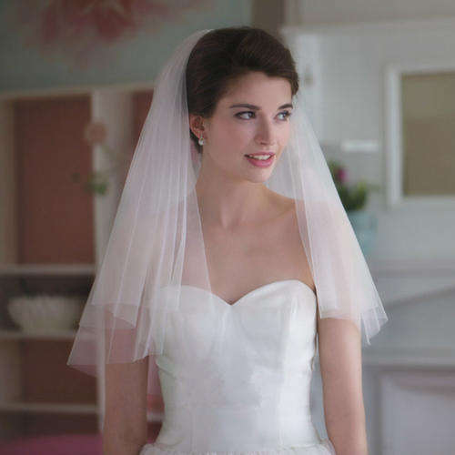 2 layers  short veil